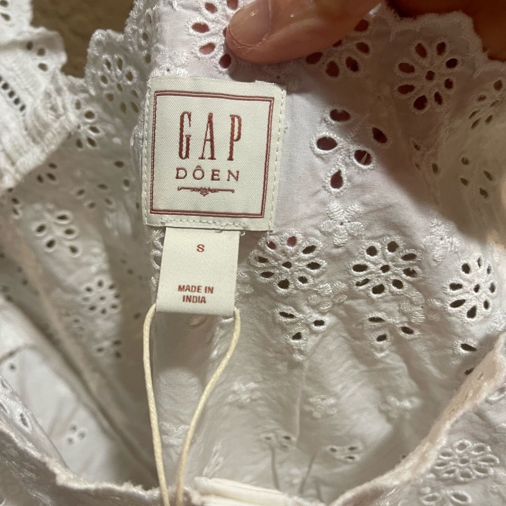 Doen by Gap NWT lace design tank - Picture 2 of 2